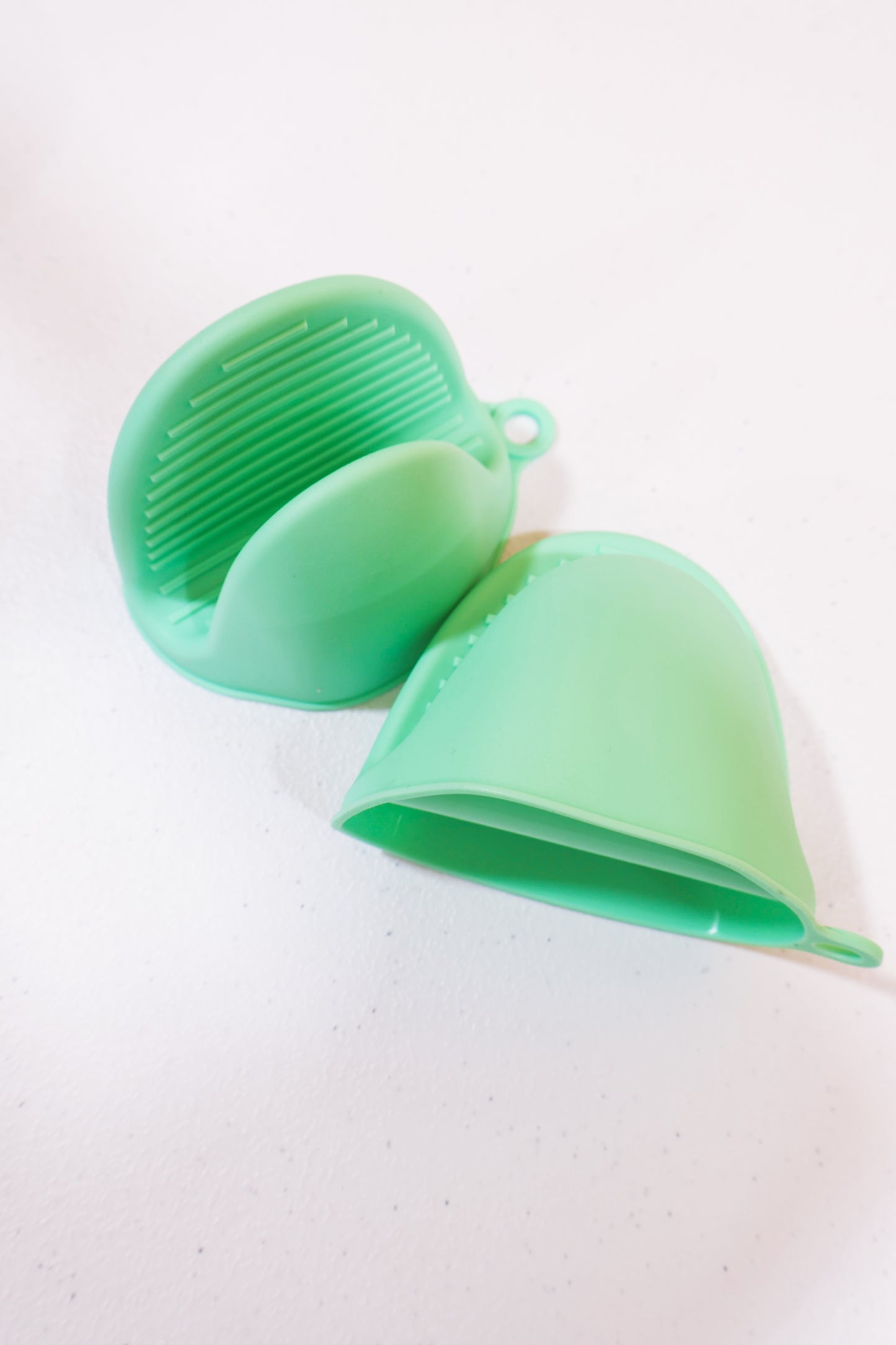 Silicone Kitchen Mittens- Heat Resistant Oven Gloves